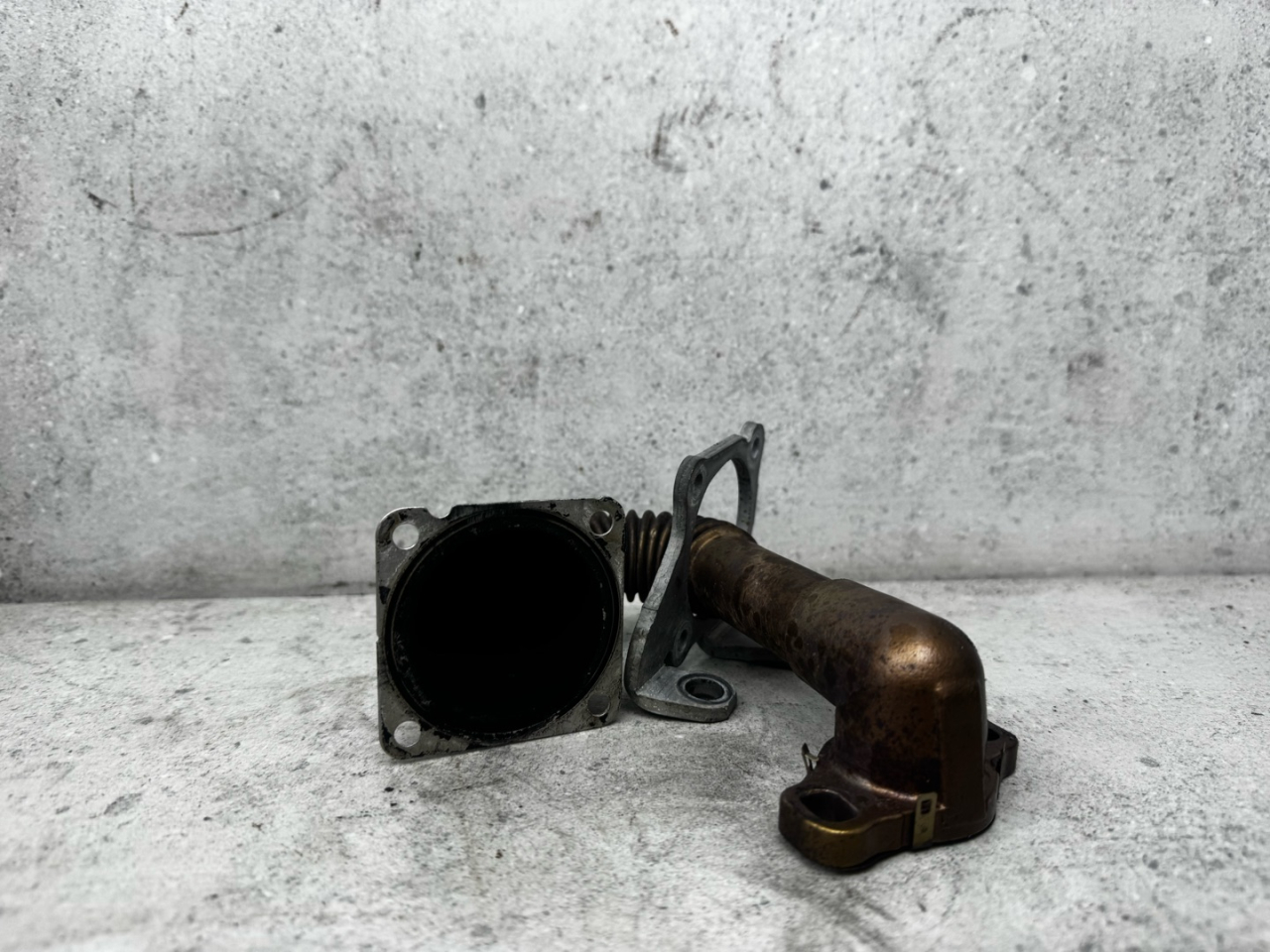 трубка системы рециркуляции EGR Renault Laguna 3 поколение (2007 - 2012), K9K732 - фото №1