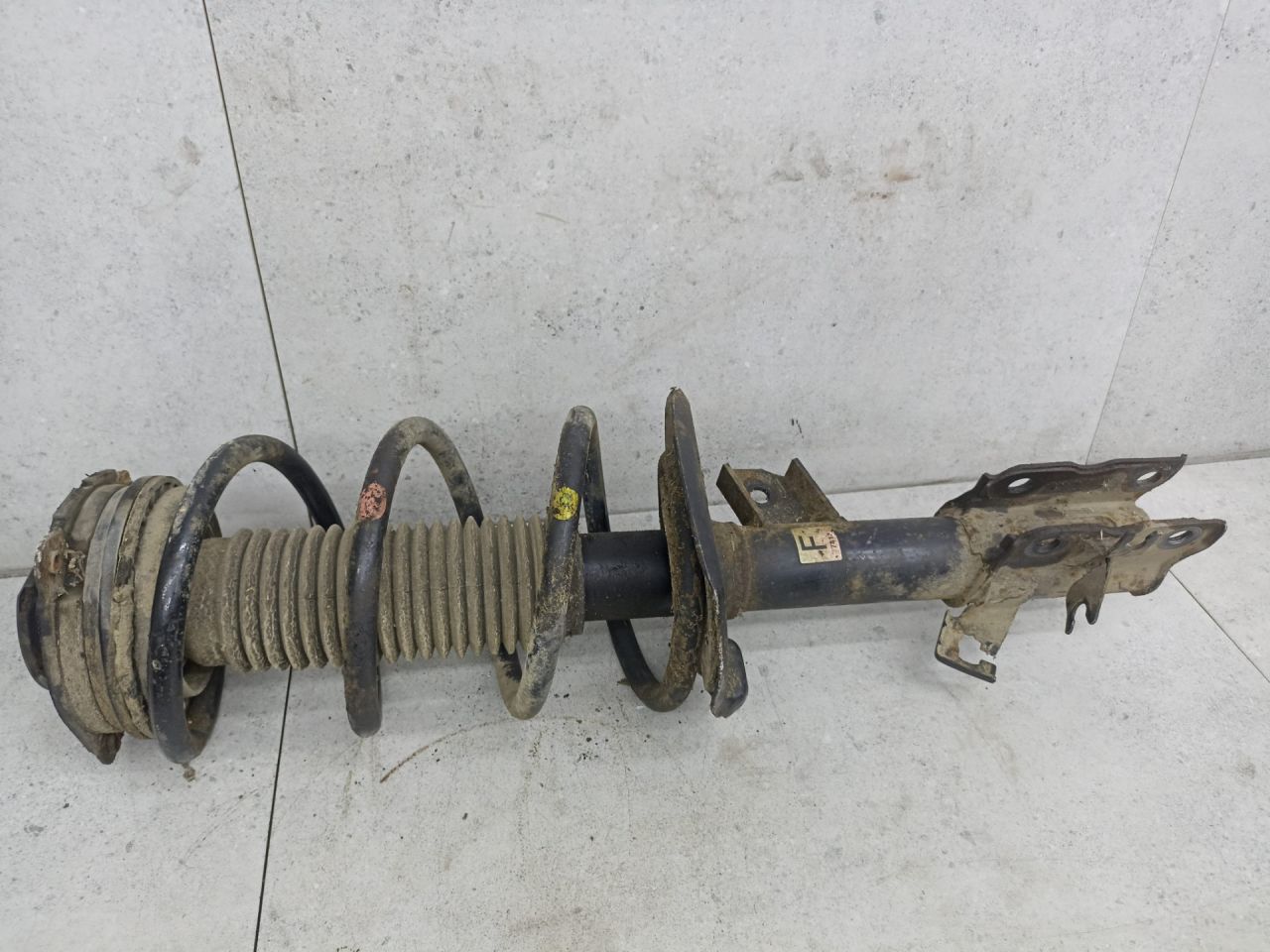 амортизатор передний левый Nissan X-Trail T31 2009, 54303JD01A, 54303JG72A - фото №1