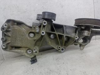 кронштейн генератора Renault Sandero 1 поколение (2009 - 2014), 8200169566