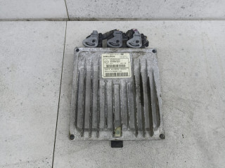 блок управления двигателем Dacia Logan 1 поколение 2008, 1.5 л., 8200513058, 8200603070