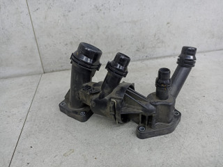 корпус термостата BMW 5 серия G30/G31 2019, 3.0 л., B57 D30 A, дизель, 8576289
