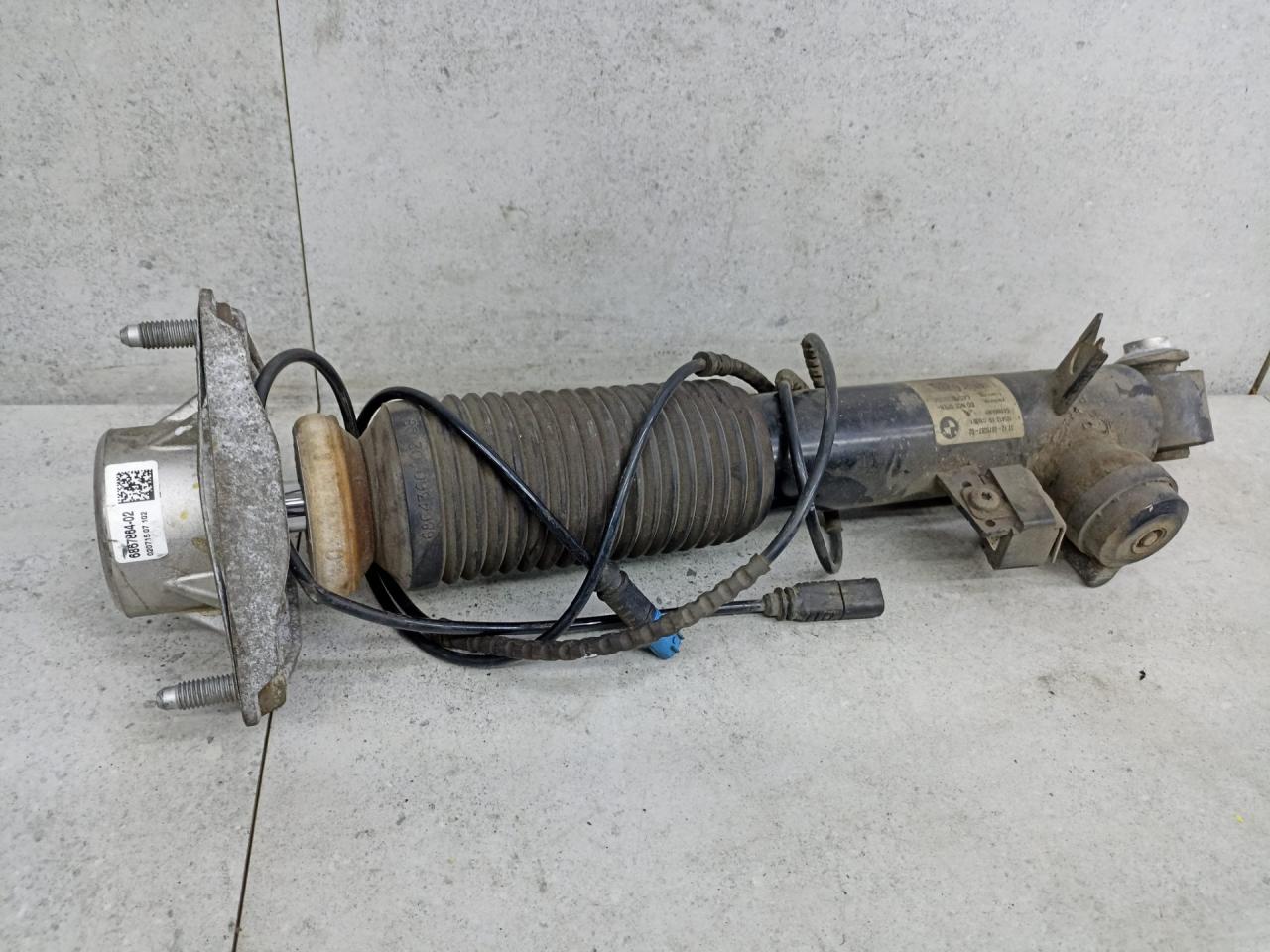 амортизатор задний левый BMW X5 F15 (2013 - 2018), 6867864, 37126875087 - фото №1