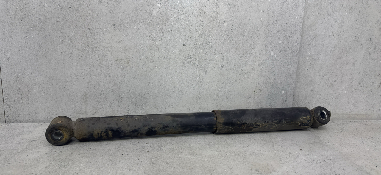 амортизатор задний правый Mercedes-Benz Sprinter 2 поколение (W906) 2013, A9063200731 - фото №1