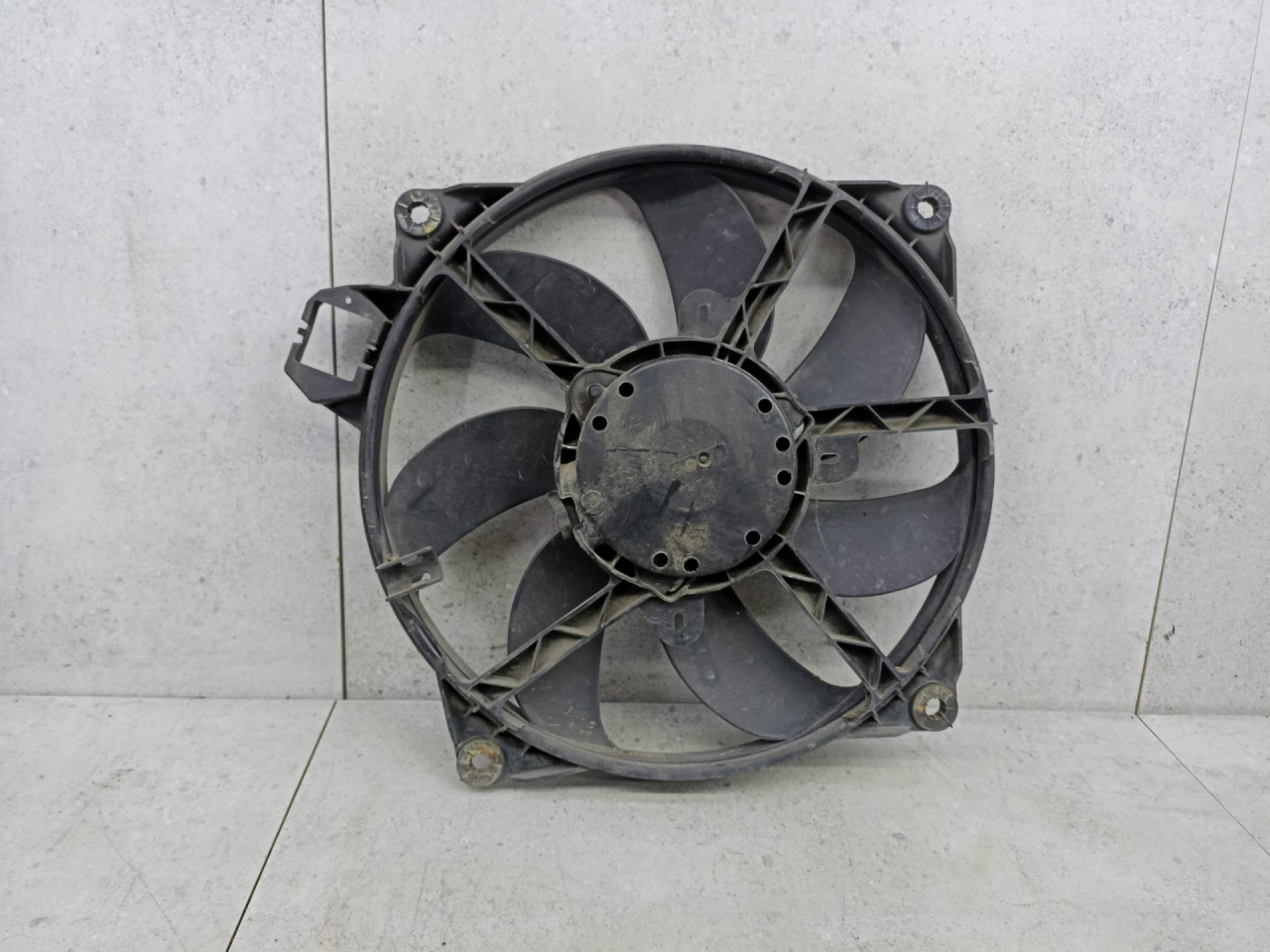 вентилятор радиатора Renault Megane 3 поколение 2012, 214810898R, 214819037R - фото №1