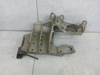 кронштейн КПП Nissan Qashqai 1 поколение 2009, 2.0 л., 11254JD000