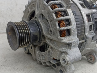 генератор BMW 5 серия G30/G31 2019, 8571358