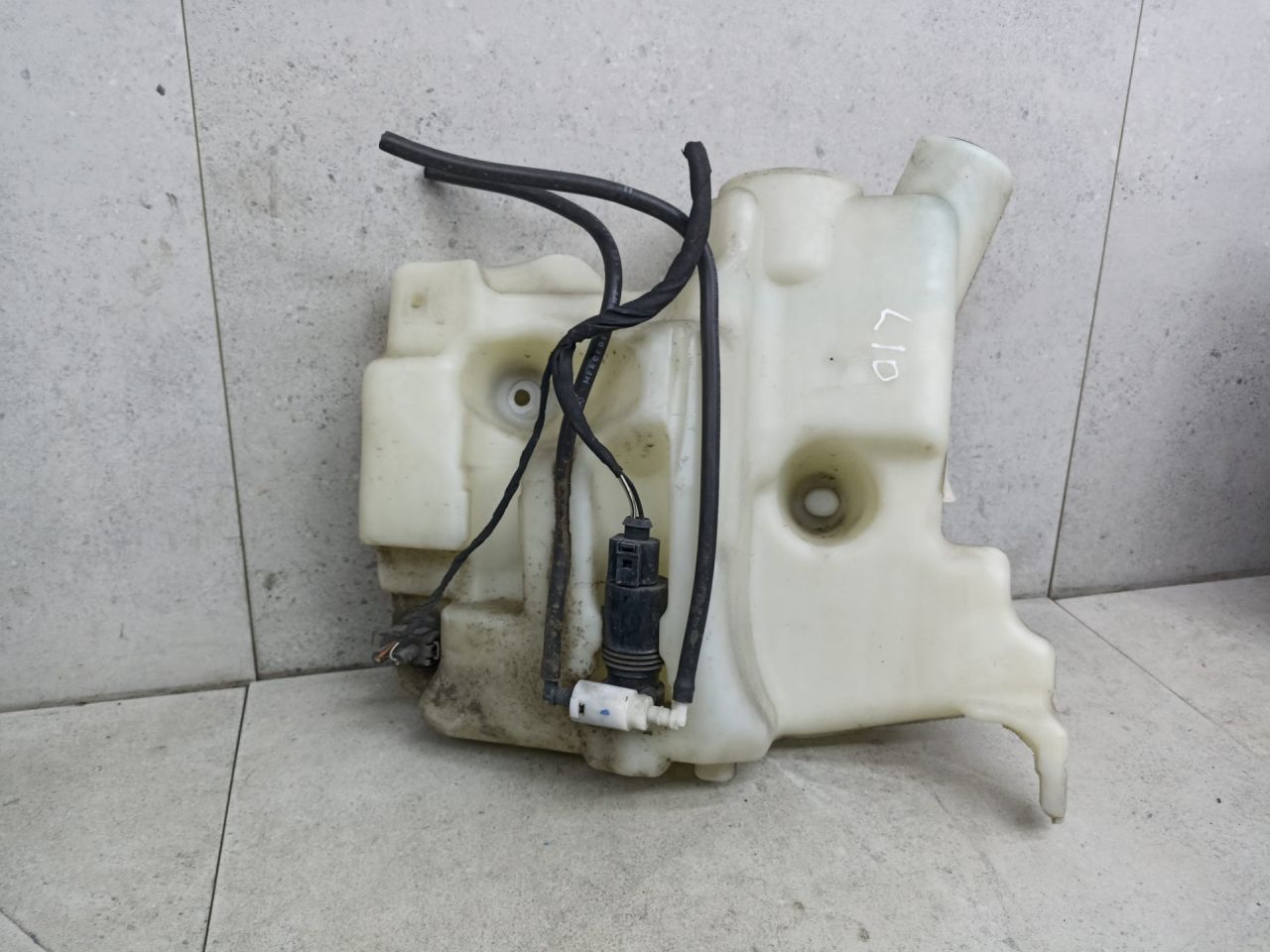 бачок омывателя Mercedes-Benz GL-Класс X164 2009, A1648690020 - фото №1