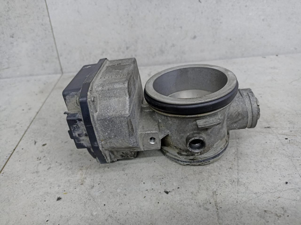 заслонка дроссельная Lada Largus 1 поколение 2014, 1.6 л., 8200063652 - фото №1