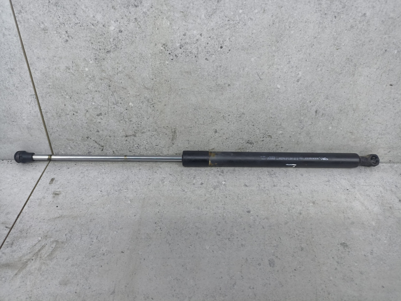 амортизатор крышки багажника (3-5 двери) Renault Laguna 3 поколение 2010, 844300001R - фото №1