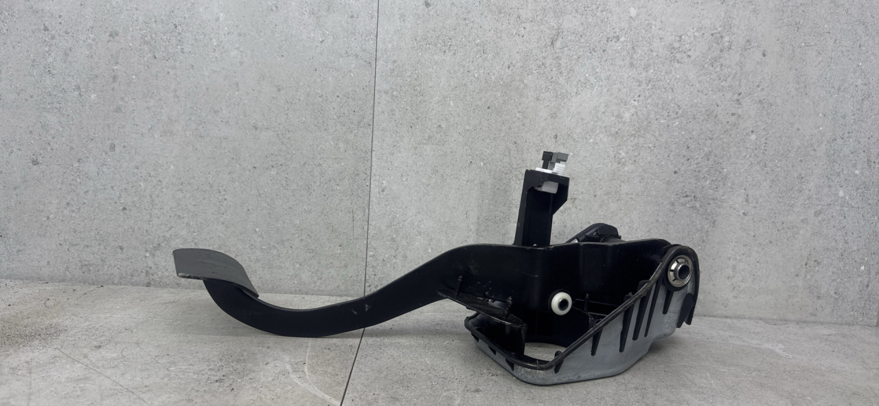 педаль тормоза Mercedes-Benz GLE W166 (2015 - 2018), A1662920101 - фото №1
