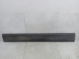 молдинг (накладка кузовная) левый задний задней левой Renault Master 3 поколение 2012, 828210160R