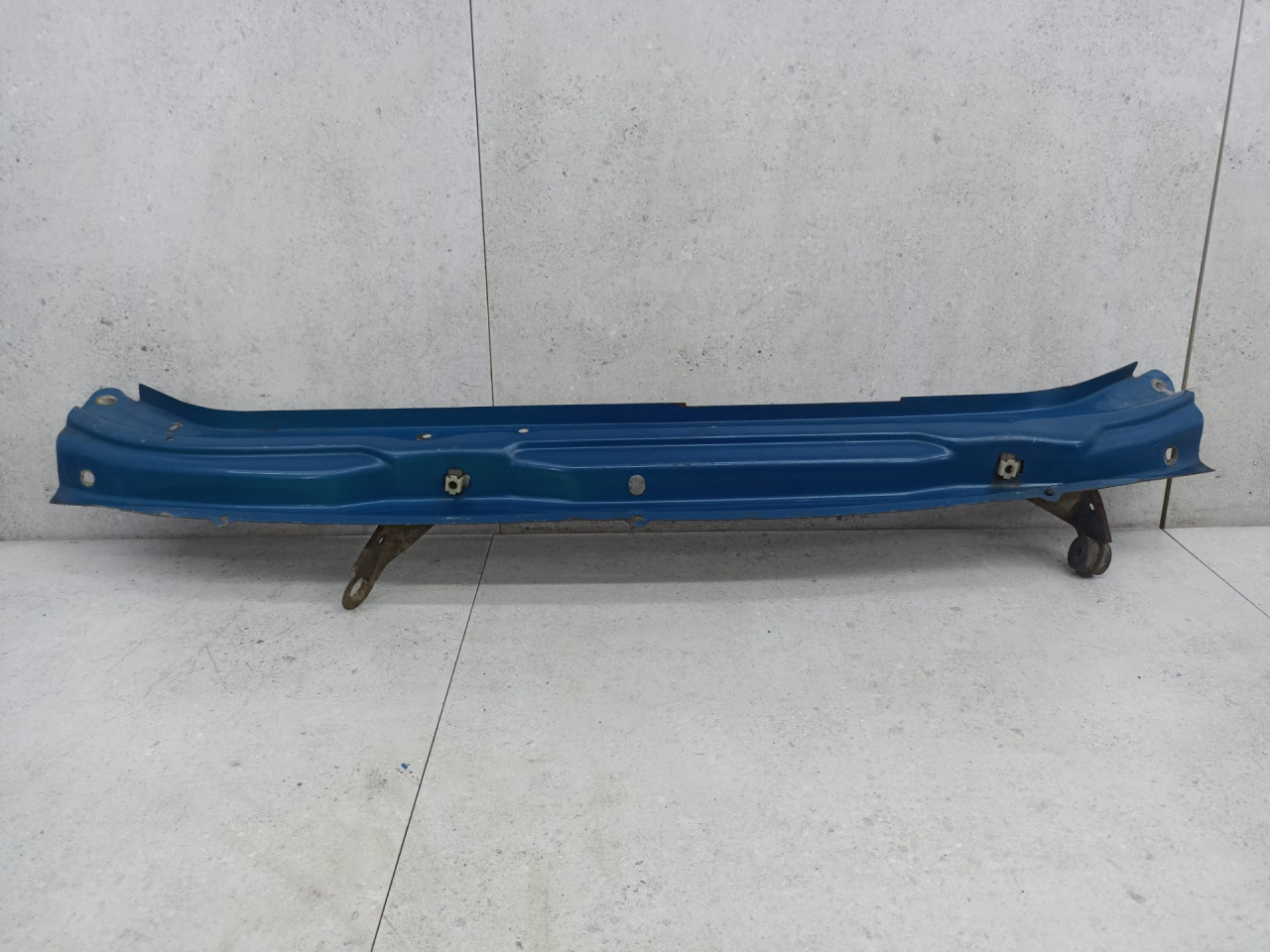 передняя панель крепления облицовки (телевизор) Renault Kangoo 1 поколение 2002, 7782118423 - фото №1