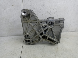 кронштейн двигателя Renault Megane 2 поколение [рестайлинг] 2009, 8200633253