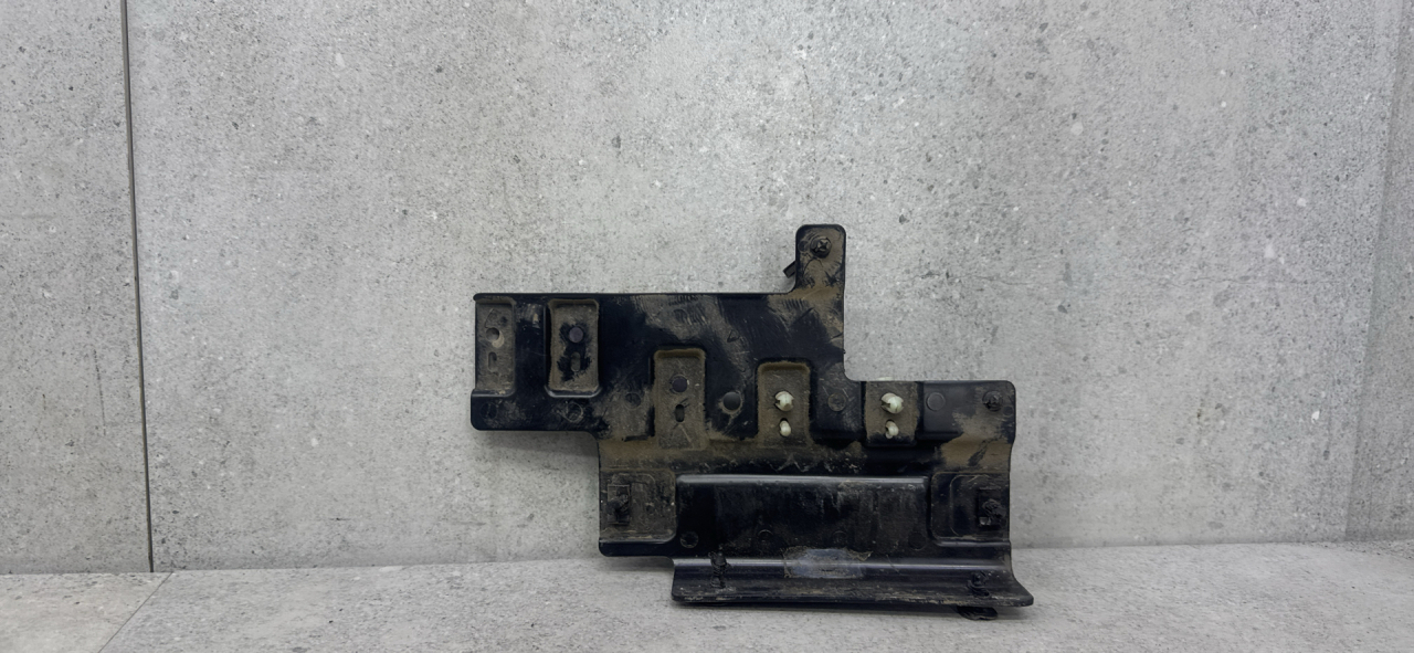 кожух электрических разъемов Land Rover Range Rover 4 поколение (2012 - 2017), CK52-14A099 - фото №1