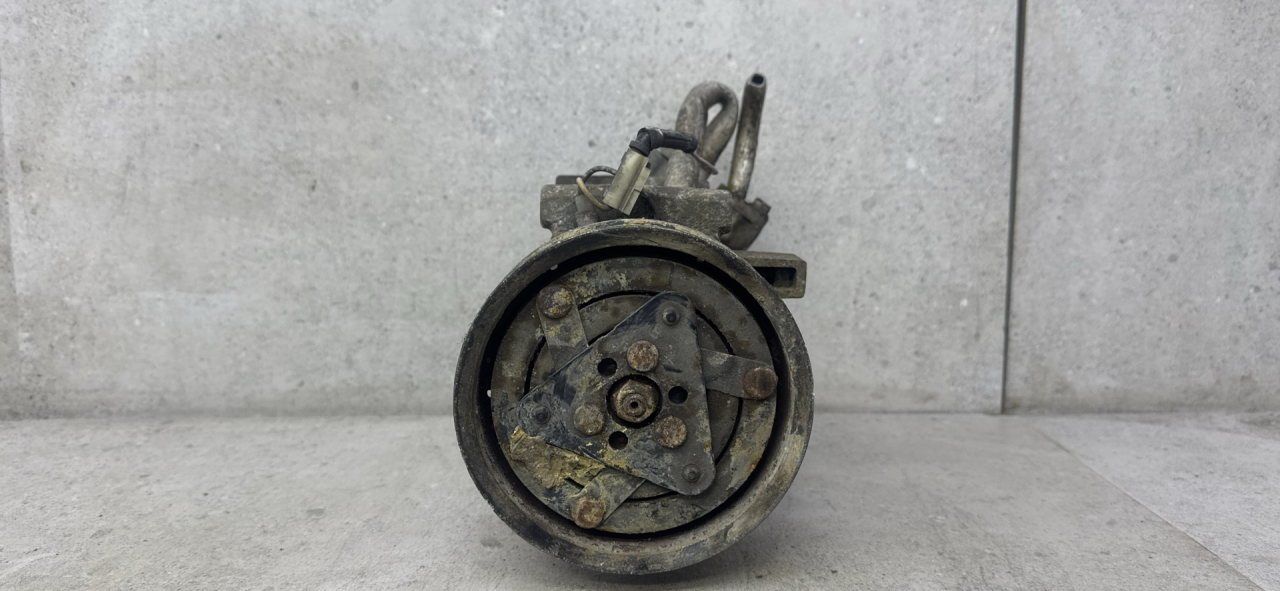 компрессор кондиционера Renault Kangoo 1 поколение 2002, 8200315744 - фото №1