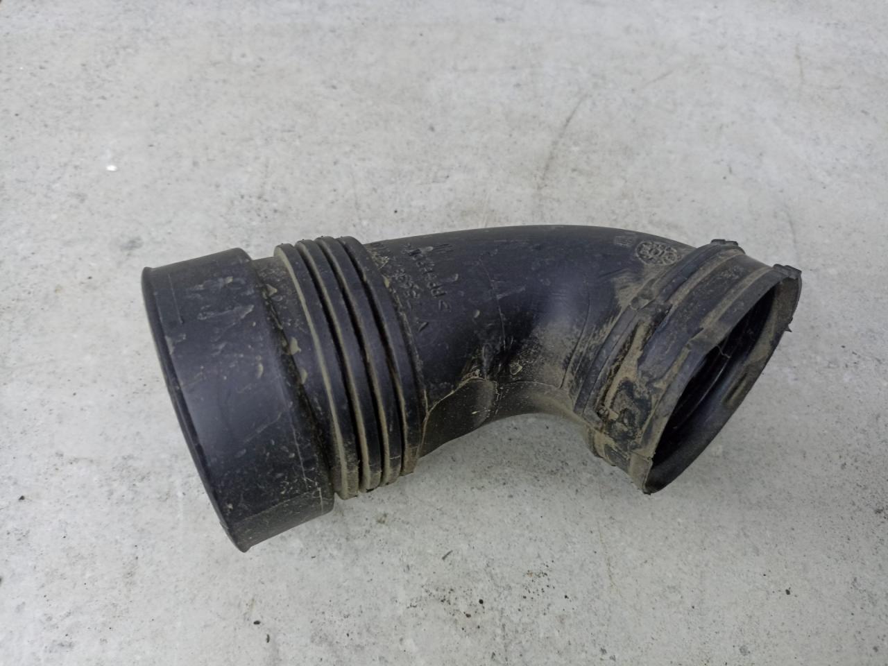 патрубок воздушного фильтра Citroen C4 2 поколение (2010 - 2017), V756381280 - фото №1