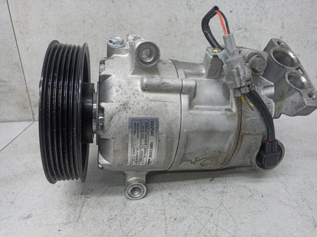 компрессор кондиционера Renault Megane 3 поколение 2012, 8200939386 - фото №1