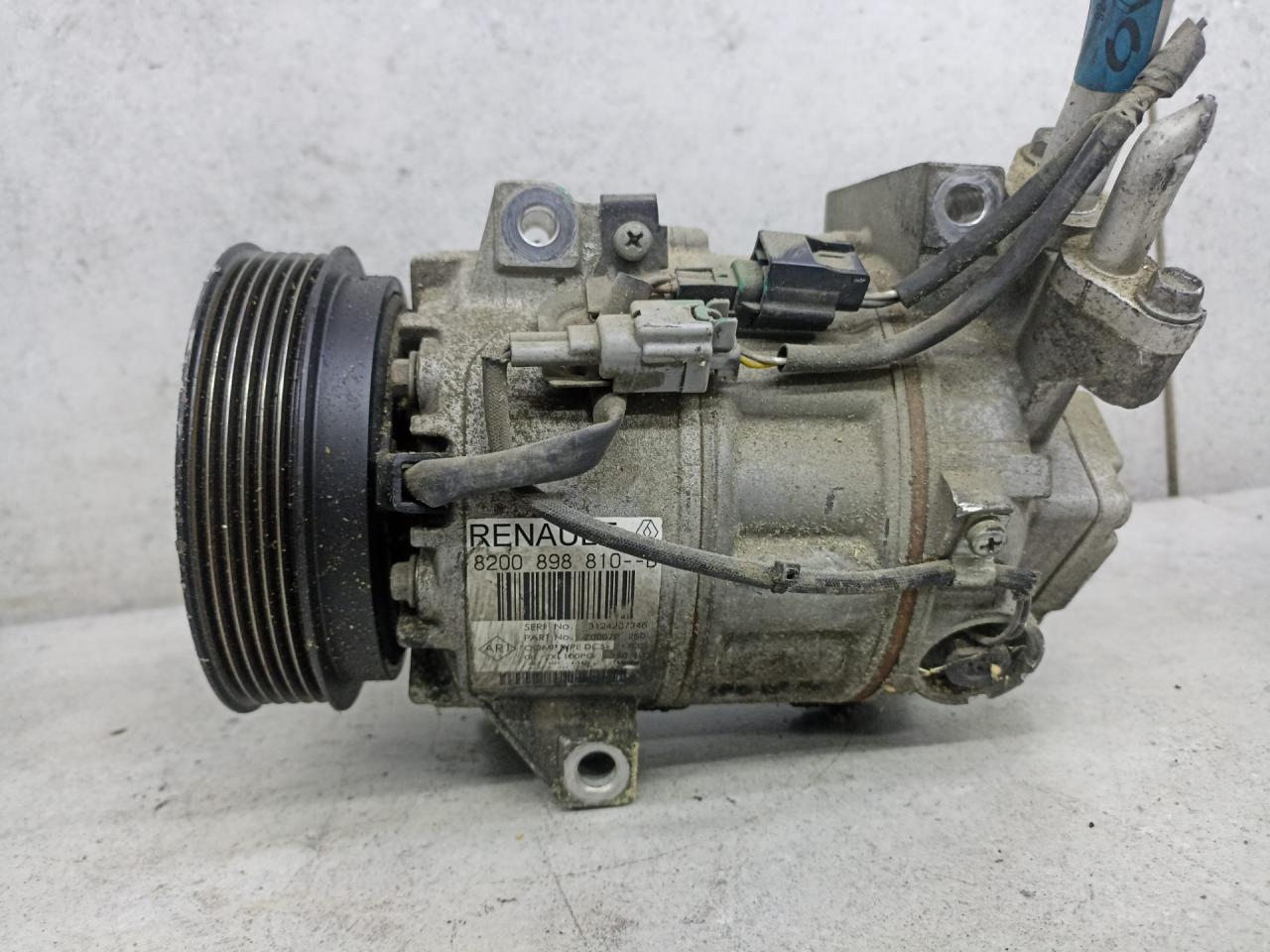 компрессор кондиционера Renault Laguna 3 поколение 2011, 8200898810 - фото №1