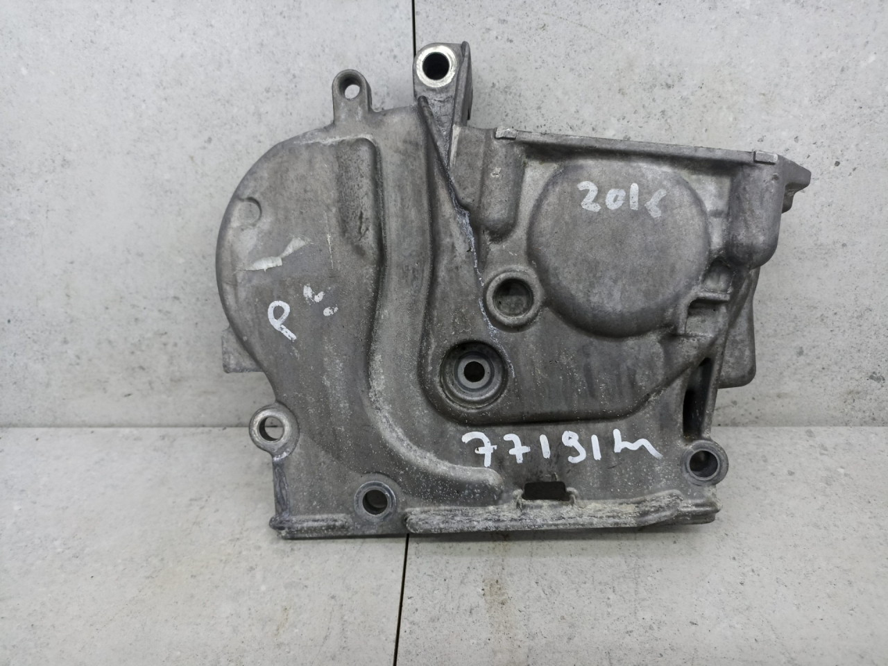 защита (кожух) ремня ГРМ Renault Megane 2 поколение 2006, 8200027196 - фото №1