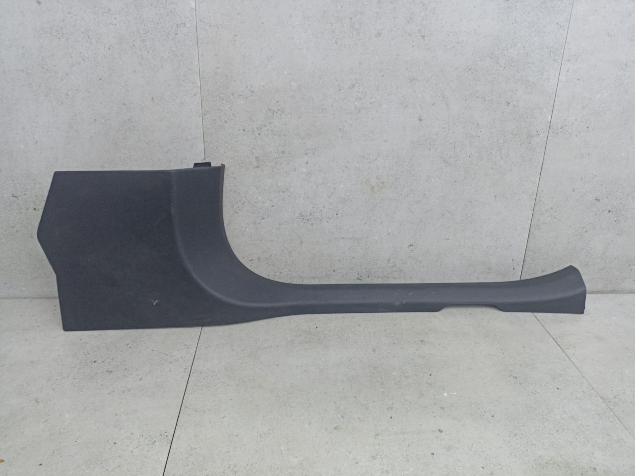 накладка на порог внутренняя Mercedes-Benz C-Класс W205/S205/C205 (2014 - 2018), A2056860636 - фото №1