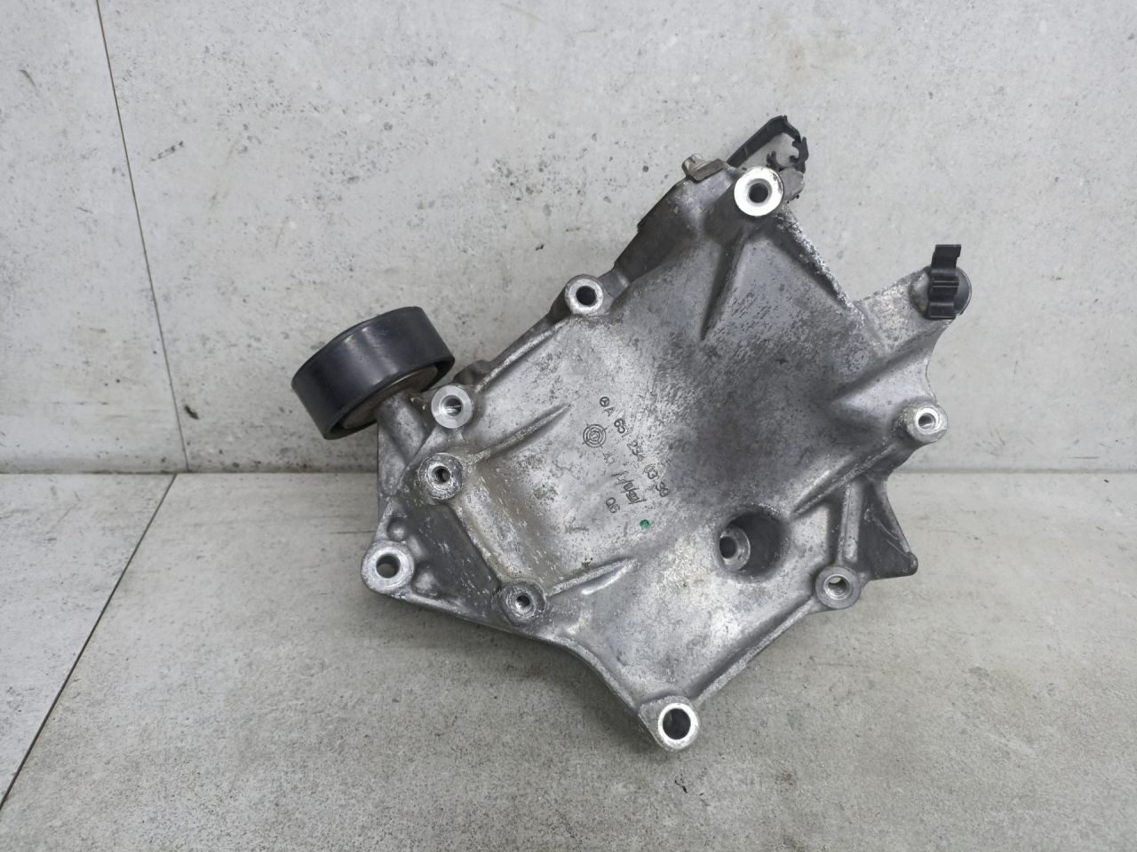 кронштейн компрессора кондиционера Mercedes-Benz GLC Coupe C253 2018, 2.1 л., OM 651.921, дизель, A6512340339 - фото №1