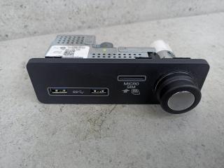 разъем AUX / USB Land Rover Range Rover 4 поколение [рестайлинг] 2018, JPLA19E110BB