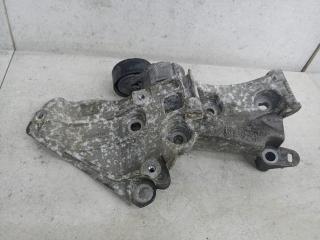 кронштейн генератора Renault Megane 2 поколение (2002 - 2006), 8200327134