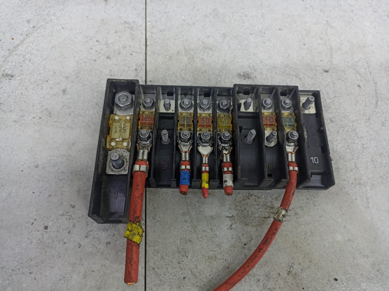 блок предохранителей Volkswagen Transporter T5 2007, 7H6970187FD, 7H0937550 - фото №1