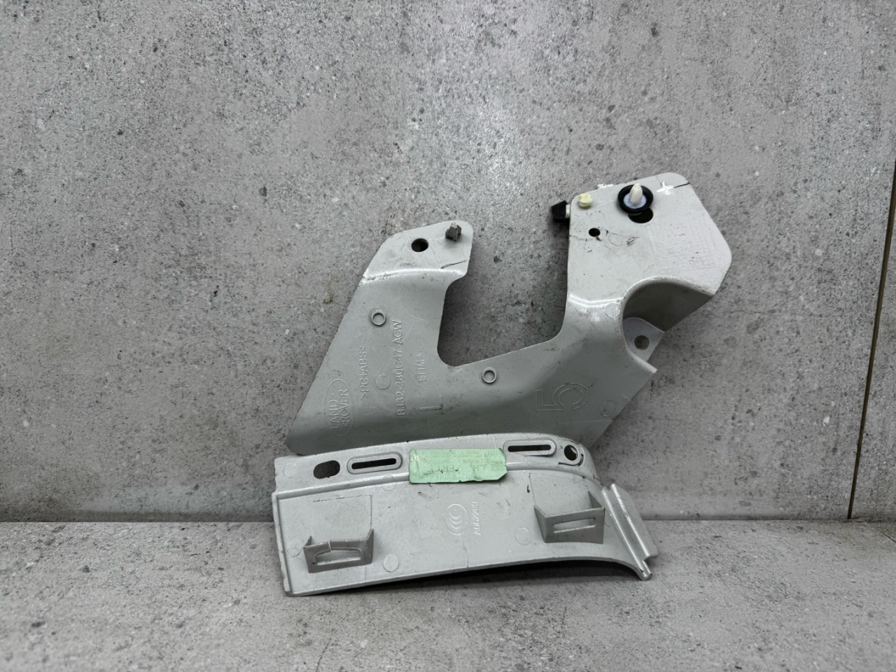 обшивка стойки Land Rover Range Rover Evoque L538 (2011 - 2015), BJ32-280C47-ACW - фото №1