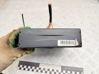 усилитель музыкальный Renault Laguna 2 поколение 2003, 1.8 л., F4P 774, бензин, МКПП, хетчбэк 5 дв., 8200205833TW755