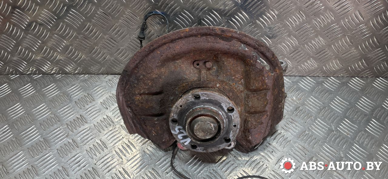 ступица задняя правая Citroen C5 2 поколение 2008, 2.0 л., дизель, МКПП, седан - фото №1