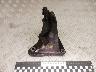 кронштейн двигателя Volvo V70 1 поколение 1999, 2.5 л., дизель, МКПП, универсал, 074199275