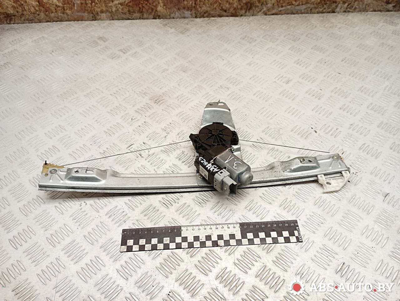 стеклоподъемник электрический задний левый Citroen C4 Picasso 1 поколение 2011, 1.6 л., 9HR (DV6C), дизель, МКПП, правый руль, 440787F, 135090222, 400969F - фото №1