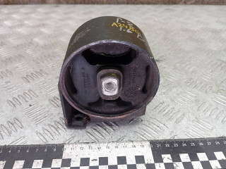 подушка крепления двигателя Volkswagen Golf 2 поколение 1991, 1.6 л., дизель, 191199262A, 191199262B