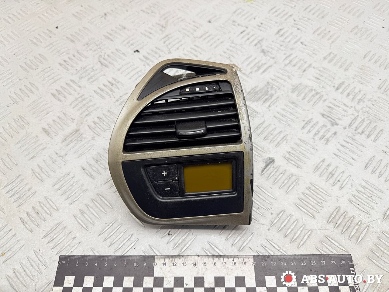 дефлектор обдува салона Citroen C4 Grand Picasso 1 поколение 2006, 1.8 л., 6FY (EW7A), бензин, МКПП, 9650868877, 96817862CL - фото №1