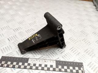 кронштейн компрессора кондиционера Mercedes-Benz Vito W639 2010, 2.2 л., дизель, МКПП, A6112341039, 6112341039