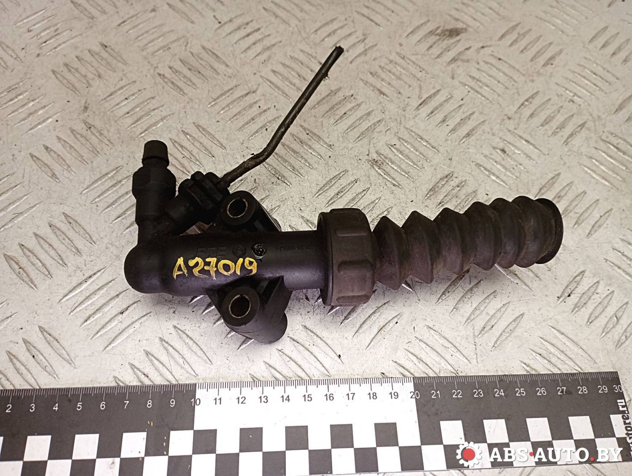 цилиндр сцепления рабочий Citroen C3 1 поколение 2004, 1.4 л., дизель - фото №1