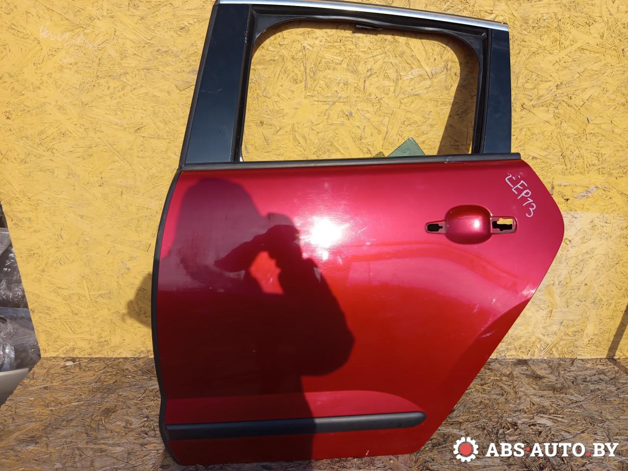 дверь задняя левая Peugeot 3008 1 поколение 2012, 1.6 л., дизель, робот, передний привод, правый руль - фото №1