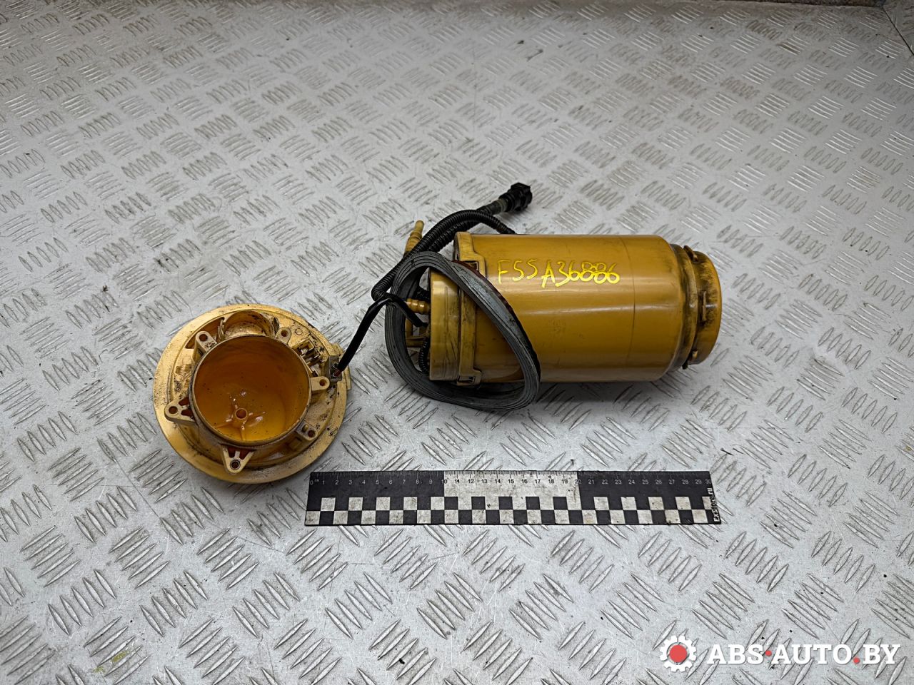 насос топливный Volkswagen Touareg 1 поколение 2006, 2.5 л., BAC, дизель, МКПП, внедорожник 5 дв., 7L6919088, 228236006, 7L6919679B, 229025004003 - фото №1