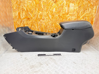 консоль салона Jeep Cherokee 5 поколение 2016, 2.0 л., EBT, дизель, АКПП, внедорожник 5 дв., 1UJ551X9AE, 1UJ60DX9AD, 68139536AC