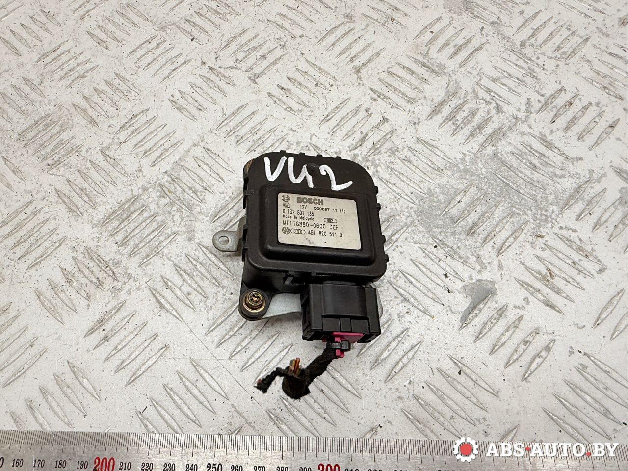 моторчик заслонки печки Audi A6 4B/C5 1997, 1.9 л., AFN, дизель, МКПП, седан, 0132801135, 4B1820511B, MF1168800600 - фото №1