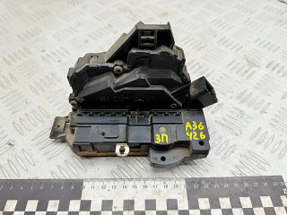 замок двери задней правой Ford Focus 1 поколение [рестайлинг] 2003, 1.6 л., бензин, МКПП, седан, 2S4AA26412BB