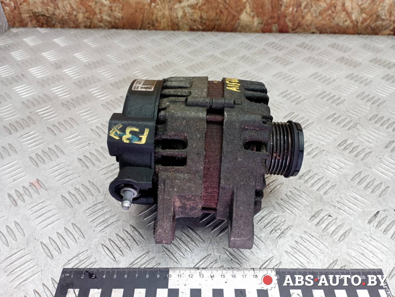 генератор Kia Sorento 2 поколение 2010, 2.2 л., дизель, МКПП, полный привод, правый руль, 373002F100, 115747, DRA0792, ALA9304BS, ALA9304DD, ALA9304KR, ALA9304RN, LRA03365, ALA9304RB, 2606259, FG15S034, 301N20509Z - фото №1