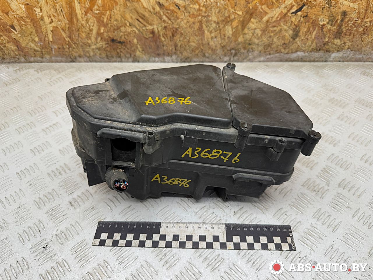 блок предохранителей Volkswagen Touareg 1 поколение 2006, 2.5 л., BAC, дизель, МКПП, внедорожник 5 дв., 7L0937576A, 7L0937576B - фото №1