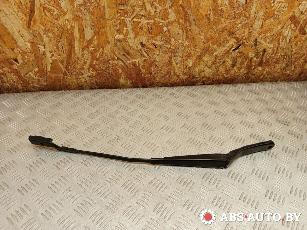 щеткодержатель (поводок стеклоочистителя, дворник) Peugeot 308 T7 2009, 1.6 л., EP6, бензин, МКПП, передний привод, 9680477280 - фото №1