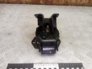 подушка крепления двигателя Mitsubishi Pajero 3 поколение 2002, 3.2 л., дизель, МКПП, внедорожник 3 дв., MR554231