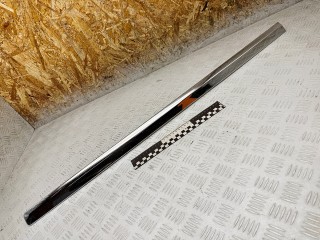 молдинг двери передней правой Citroen C5 2 поколение 2009, 2.7 л., UHZ (DT17BTED4), дизель, АКПП, седан, 9681804380