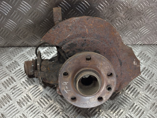 ступица передняя левая Volkswagen Transporter T4 1998