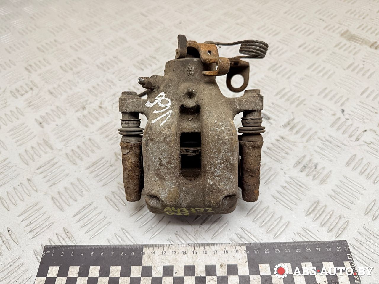 суппорт задний левый Peugeot 407 1 поколение 2004, 2.0 л., RHR (DW10BTED4), дизель, МКПП, универсал, 24338717075, 24338717077, 0986134227, F61208, BNZ1116GM, BNZ1116ZP, BNZ1116ZW, 1651759380, 4401G4, BHN823E, 561N10125Z - фото №1