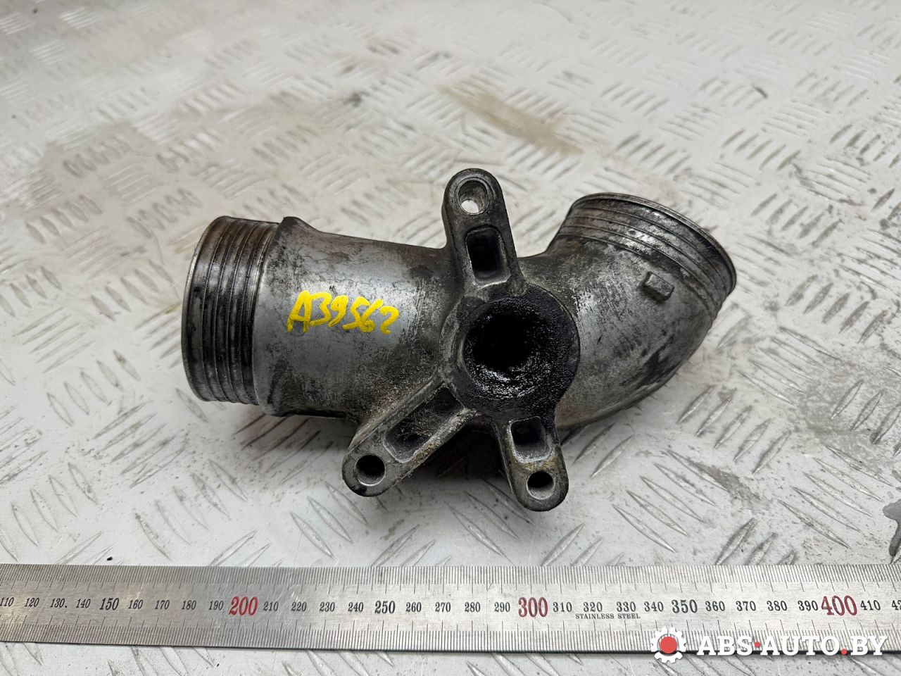 патрубок интеркулера Volvo S60 1 поколение 2003, 2.4 л., дизель, МКПП, седан, 08631538 - фото №1